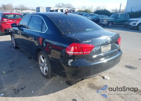 2015 Volkswagen Passat 1.8T Limited Edition from USA, damaged, VIN 1VWAT7A3XFC084197